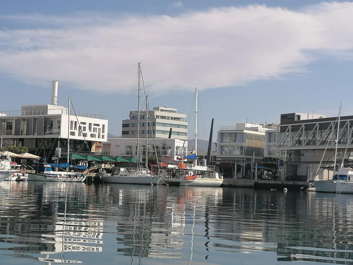 Elenas 1 Bedroom Apartment In Limassol Center ภายนอก รูปภาพ