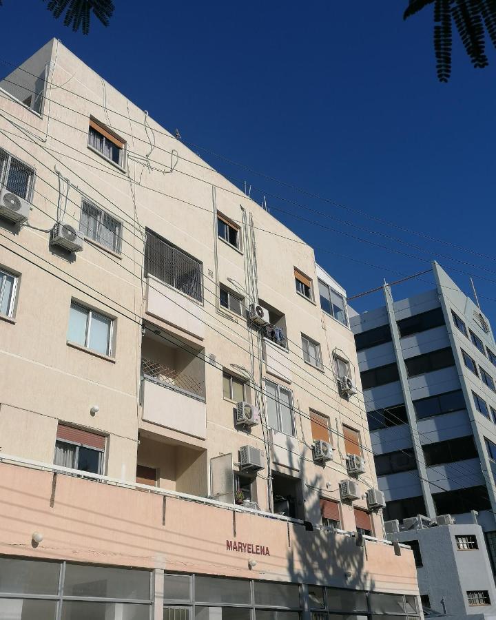 Elenas 1 Bedroom Apartment In Limassol Center ภายนอก รูปภาพ